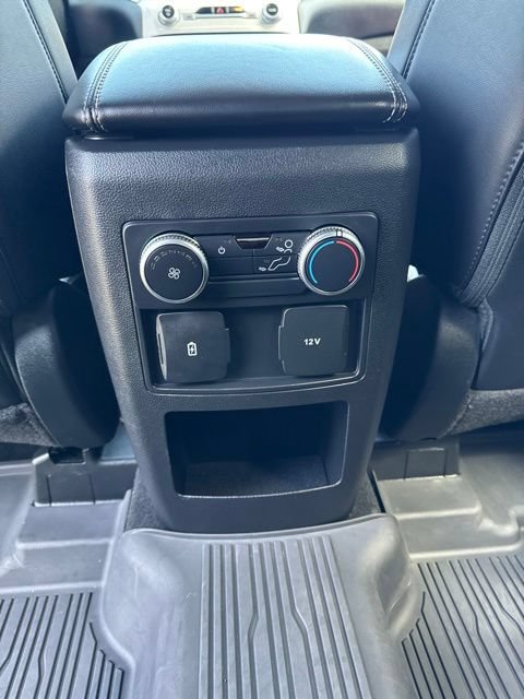 Used 2021 Ford Explorer XLT w/ Equipment Group 202A AWD/4WD image 15