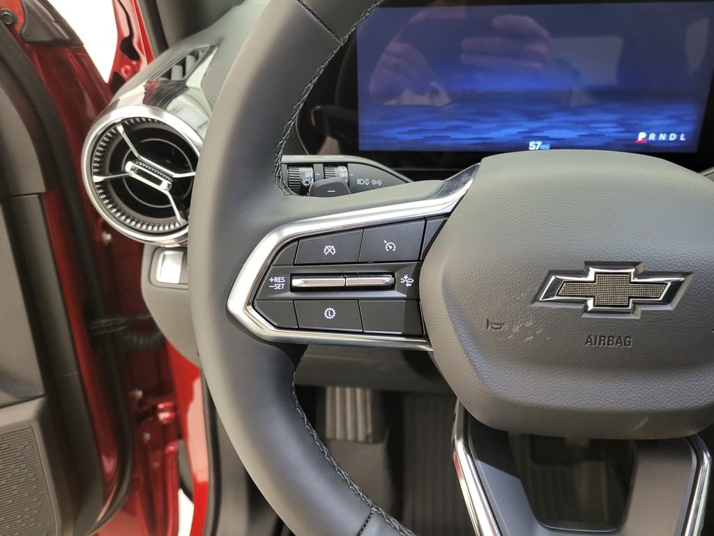 New 2026 Chevrolet Equinox LT w/ Midnight Edition image 3