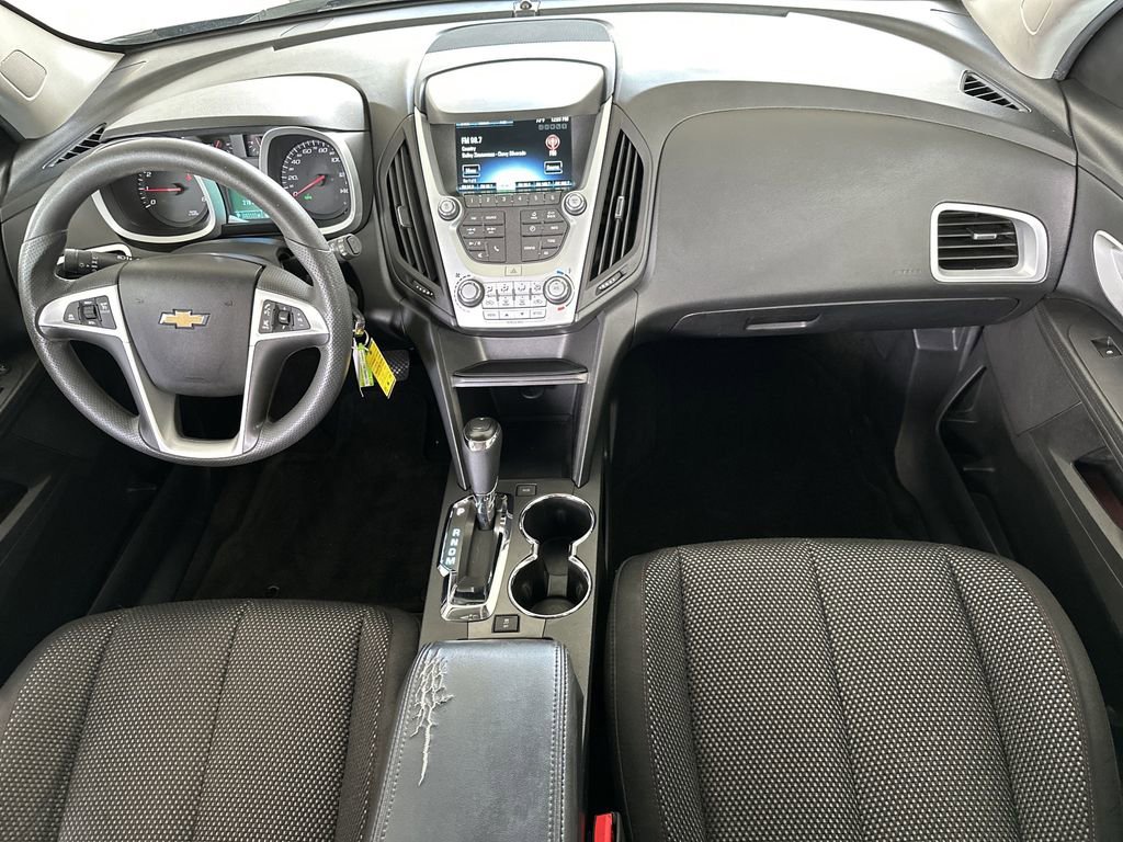 Used 2017 Chevrolet Equinox LT image 17