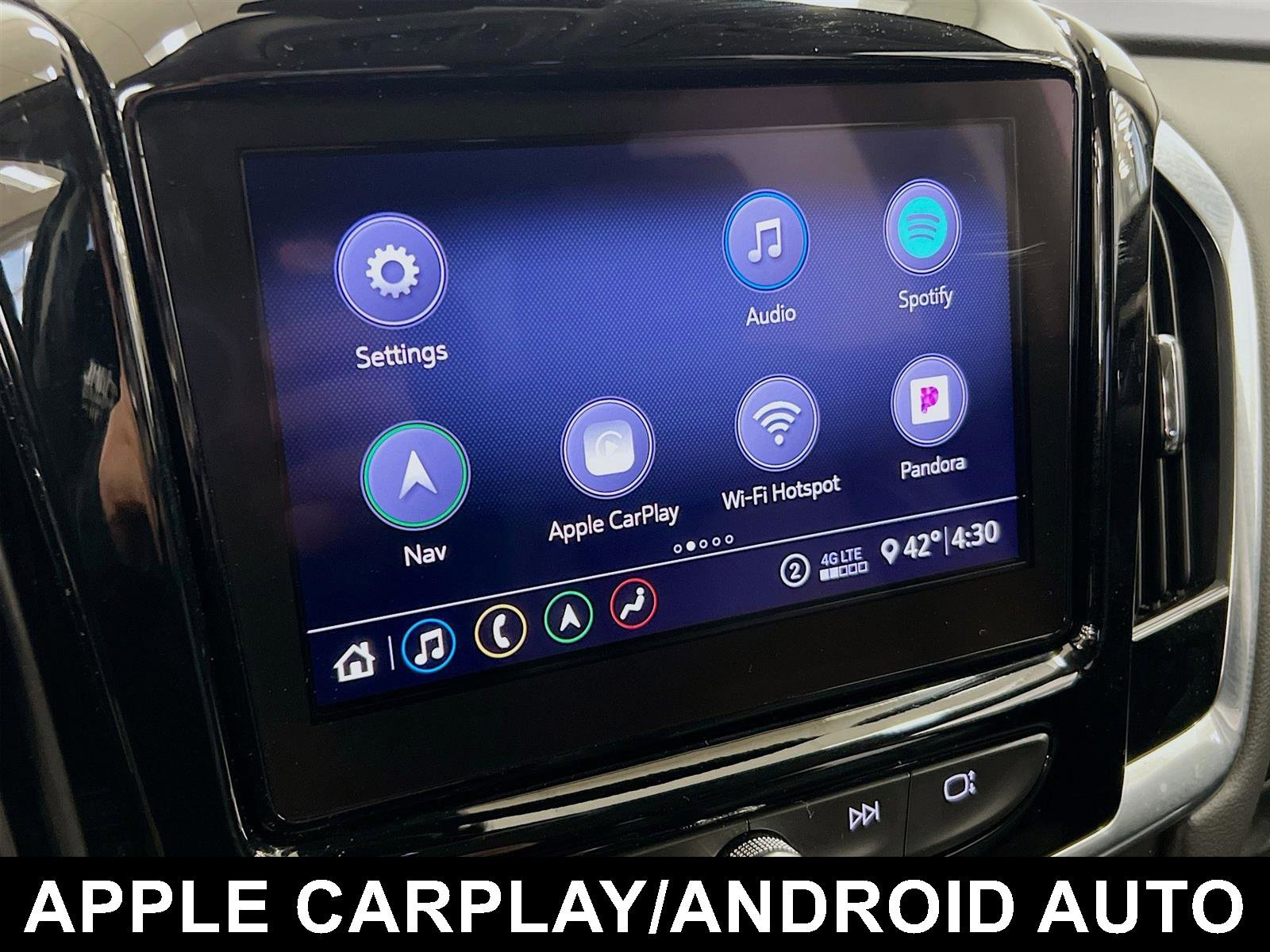 Used 2020 Chevrolet Traverse RS image 10