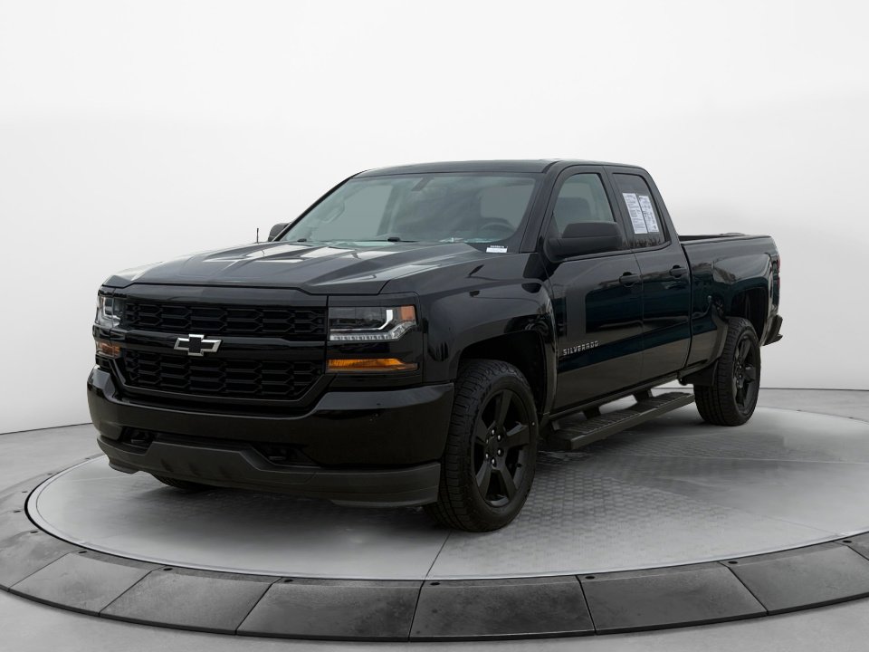 Used 2017 Chevrolet Silverado 1500 Custom w/ Rally 1 Edition image 3