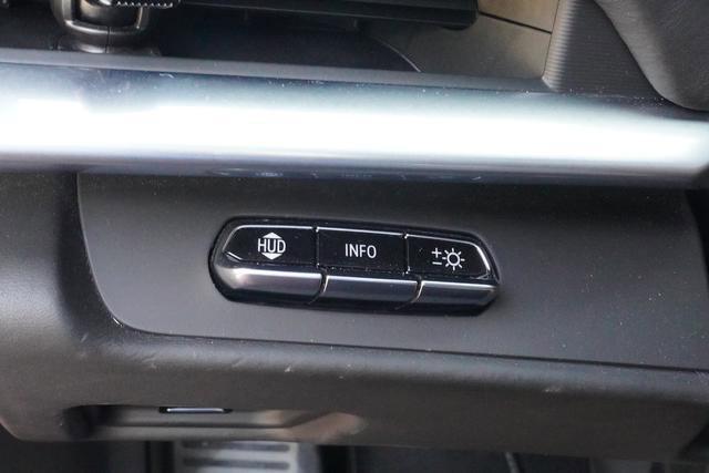 Used 2022 Chevrolet Corvette Stingray Premium Conv w/ Z51 Performance Package image 15