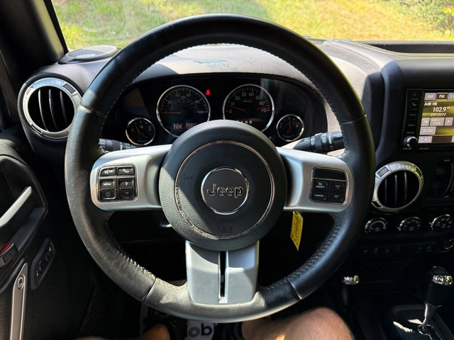 Used 2017 Jeep Wrangler Unlimited Rubicon AWD/4WD image 18