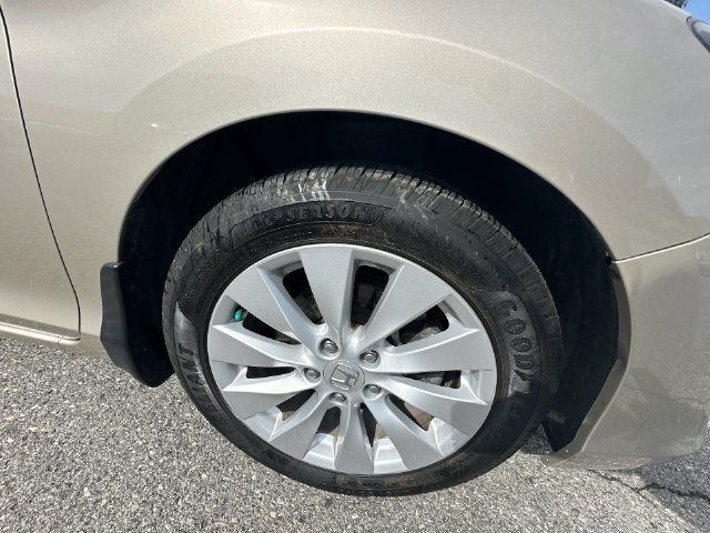 Used 2015 Honda Accord EX image 28