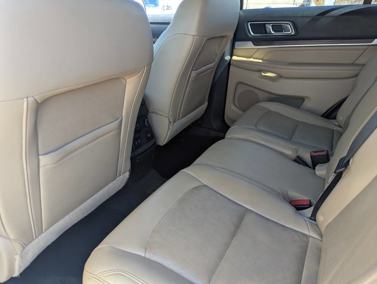 Used 2017 Ford Explorer Limited w/ Equipment Group 301A image 23