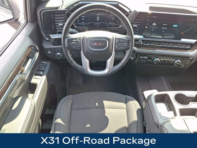 Used 2024 GMC Sierra 1500 SLE w/ Preferred Package AWD/4WD image 3