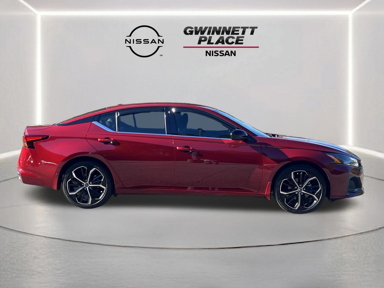 Used 2025 Nissan Altima 2.5 SR FWD image 24