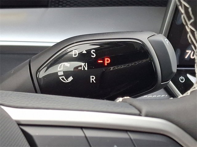 New 2026 Volkswagen Tiguan SE image 8