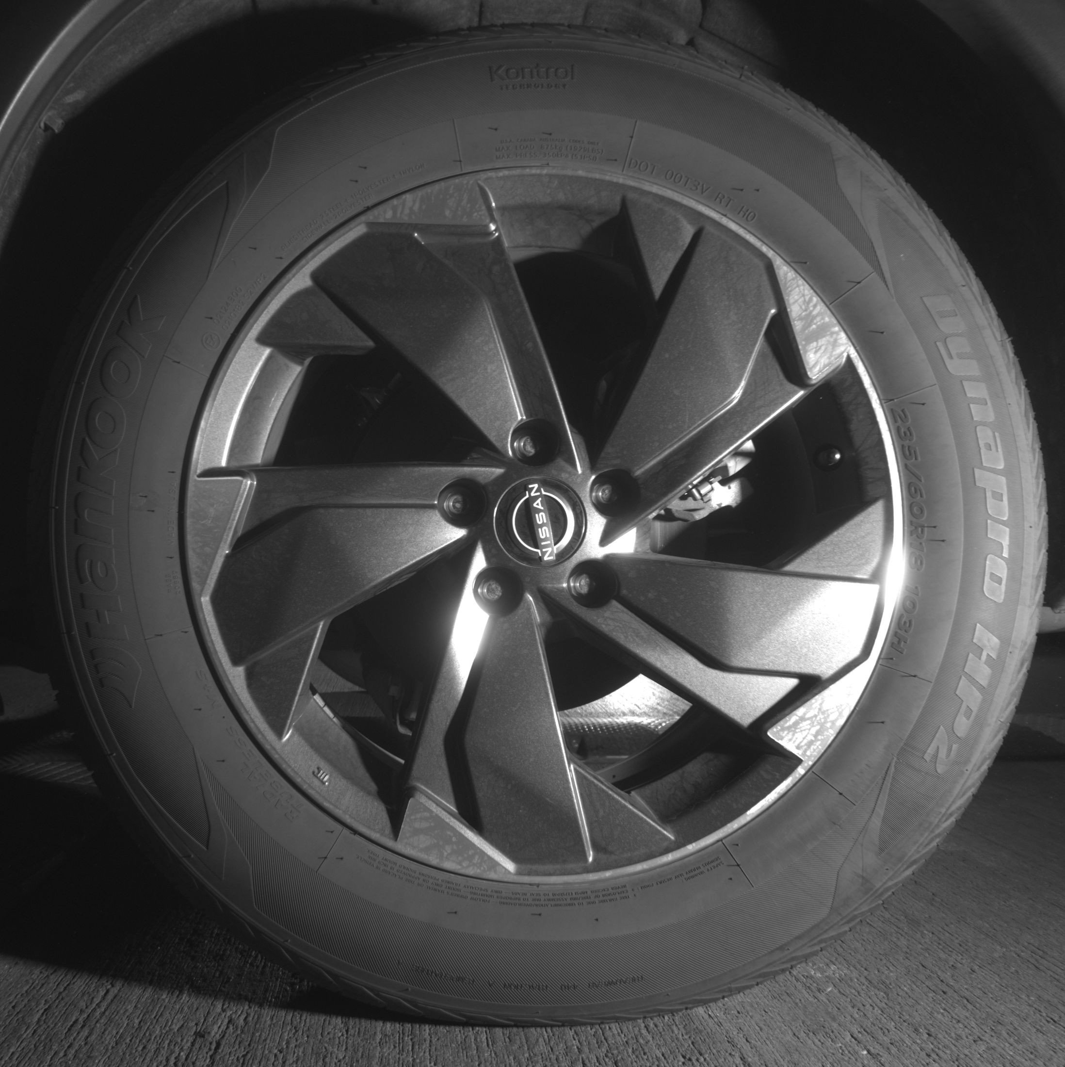 Used 2025 Nissan Rogue SV image 14