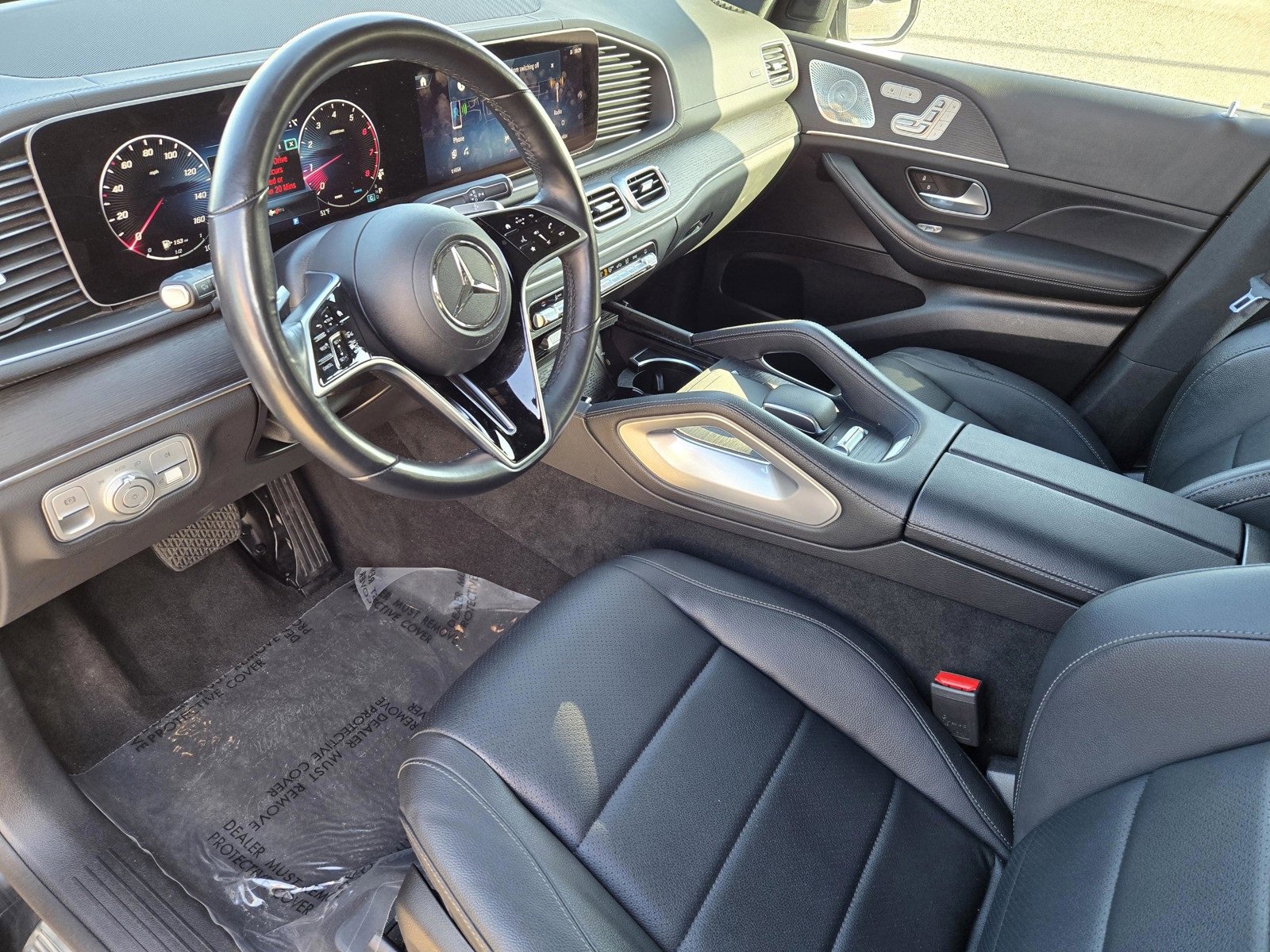 Used 2024 Mercedes-Benz GLS 450 4MATIC image 17