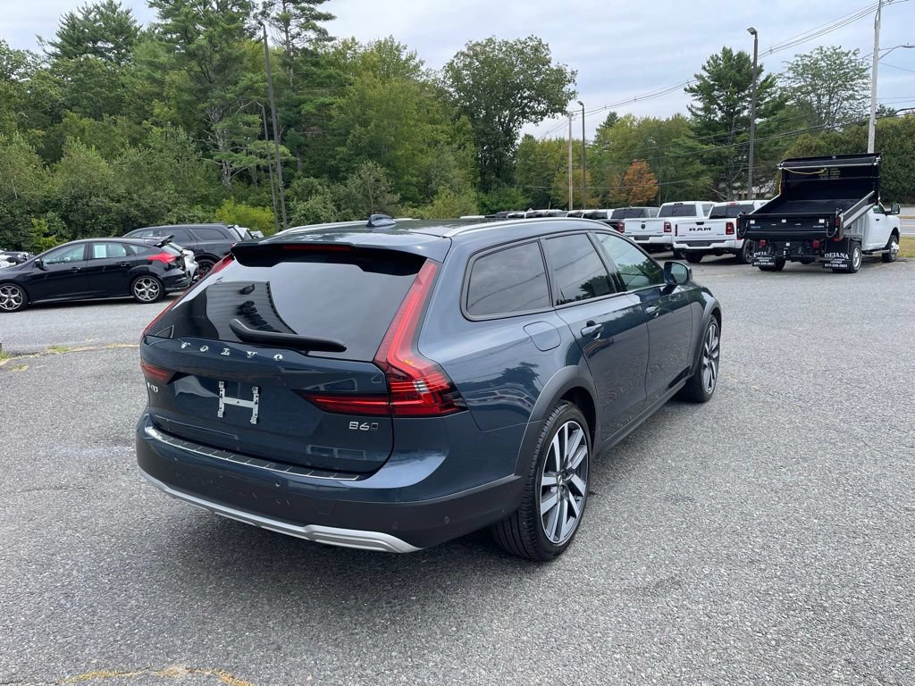 Used 2025 Volvo V90 B6 Cross Country Plus w/ Protection Package Premier AWD/4WD image 6