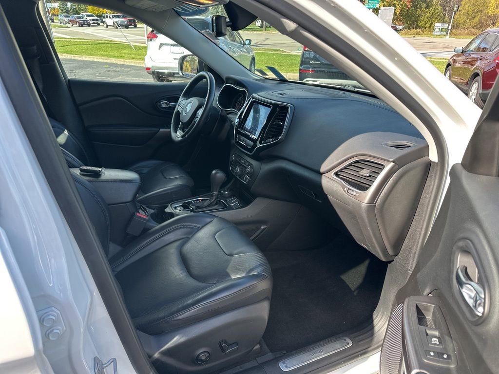 Used 2019 Jeep Cherokee Limited image 33