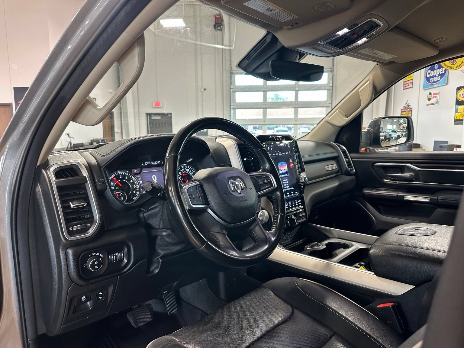 Used 2021 RAM 1500 Laramie AWD/4WD image 15