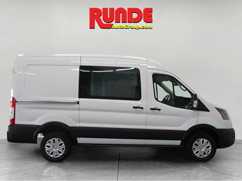Used 2023 Ford E-Transit Medium Roof image 8