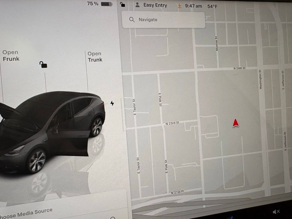 Used 2023 Tesla Model Y Long Range image 27