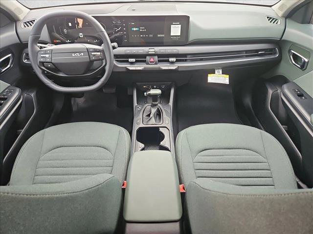 Used 2025 Kia K4 EX image 18