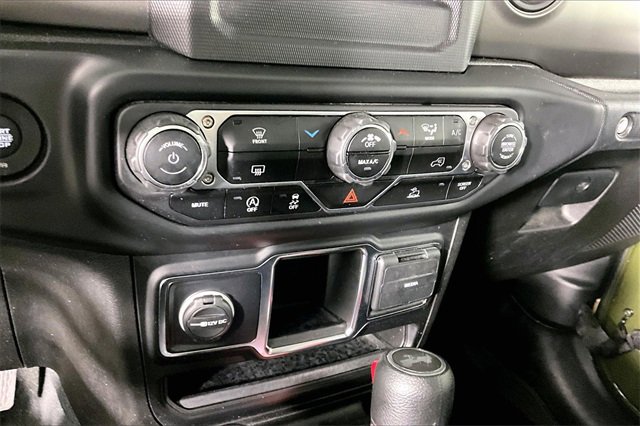 Used 2022 Jeep Wrangler Unlimited Sport image 15