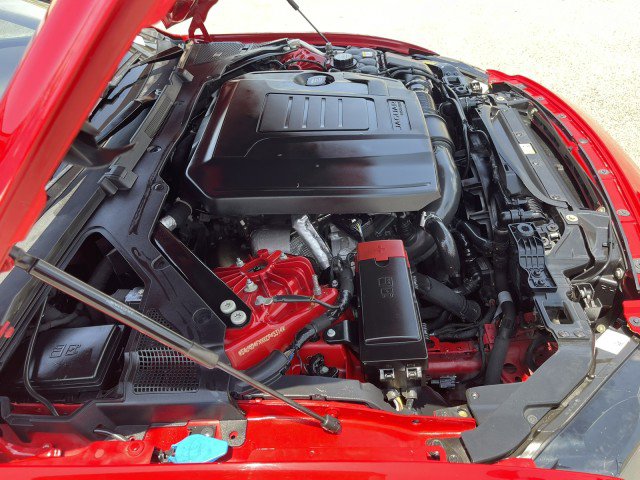 Used 2019 Jaguar XE Premium image 76