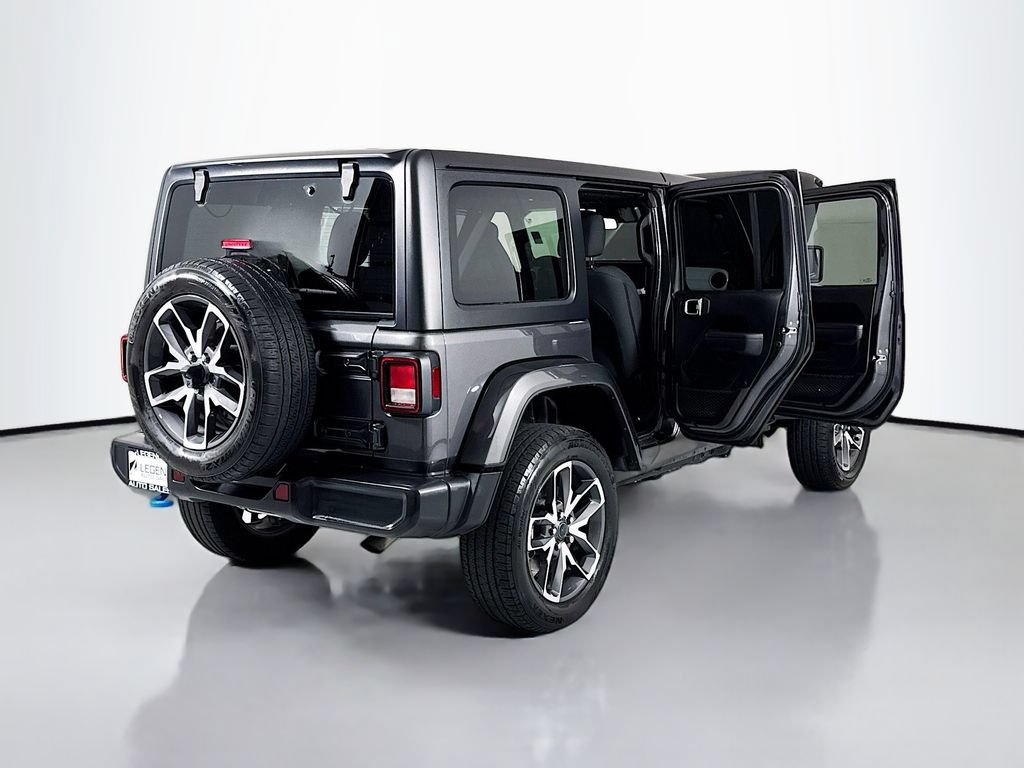 Used 2024 Jeep Wrangler Unlimited AWD/4WD image 22