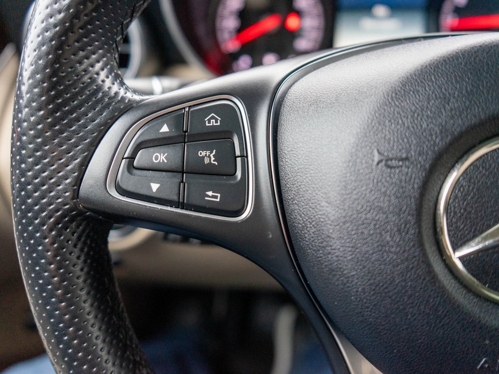 Used 2017 Mercedes-Benz GLC 300 4MATIC image 22