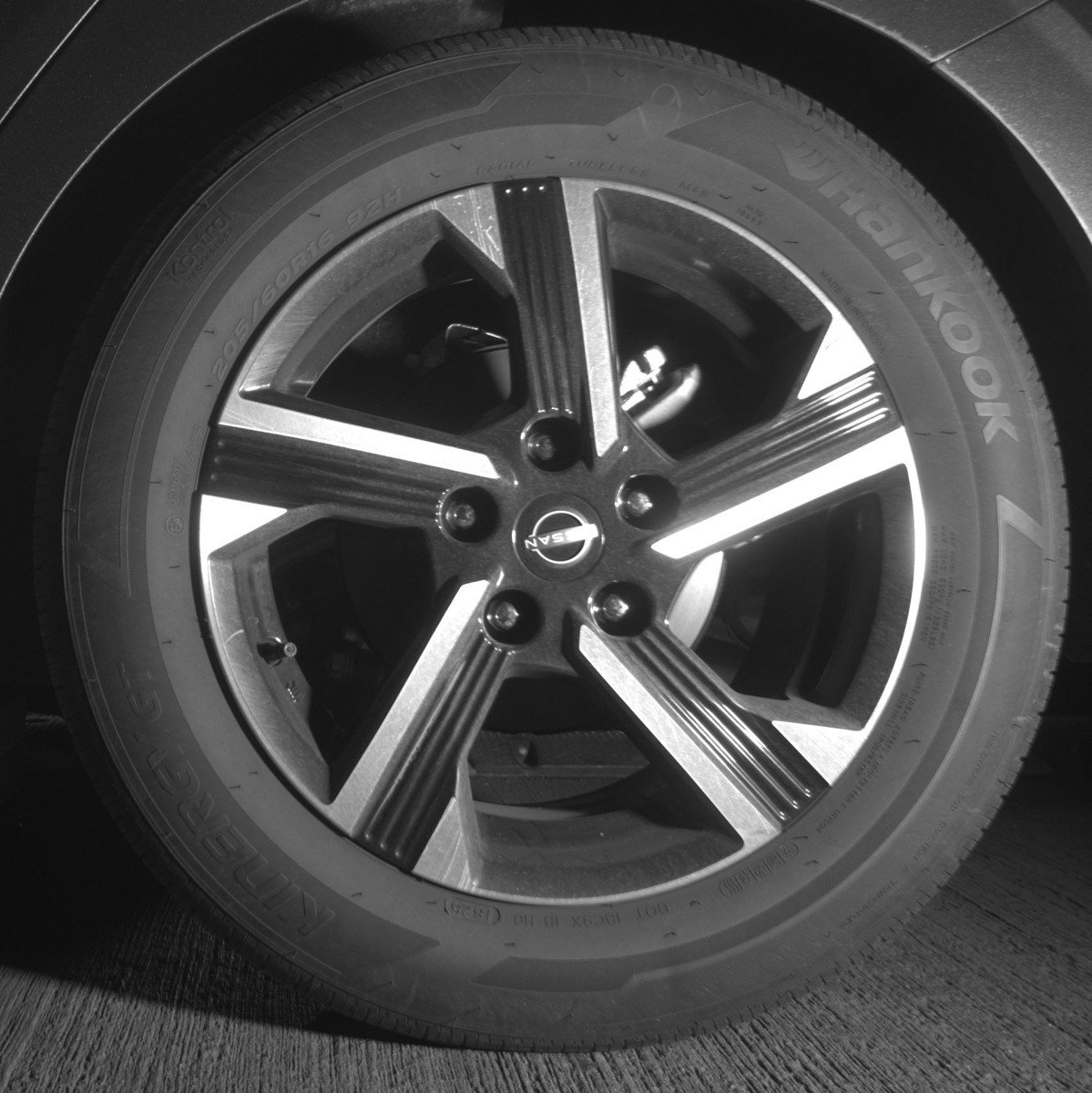 Used 2025 Nissan Sentra SV image 14