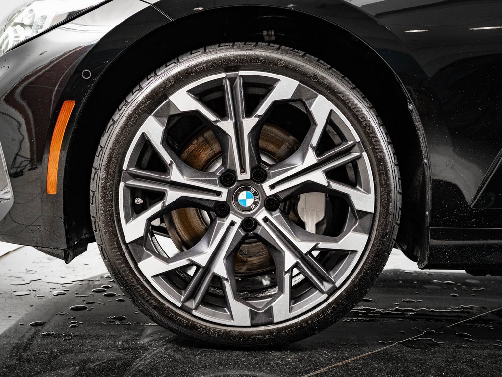 Used 2025 BMW 330i xDrive Sedan image 13