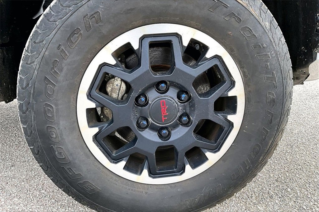 Used 2024 Toyota Tacoma TRD Off-Road image 9