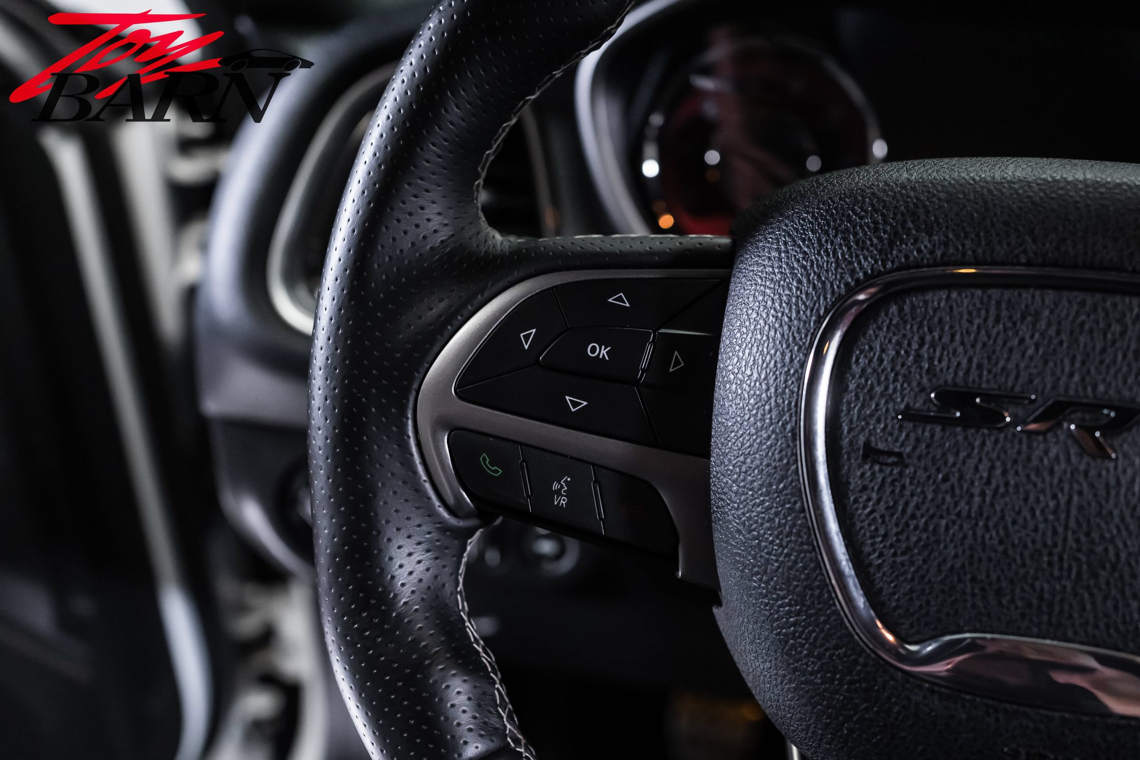 Used 2015 Dodge Challenger SRT Hellcat RWD image 30