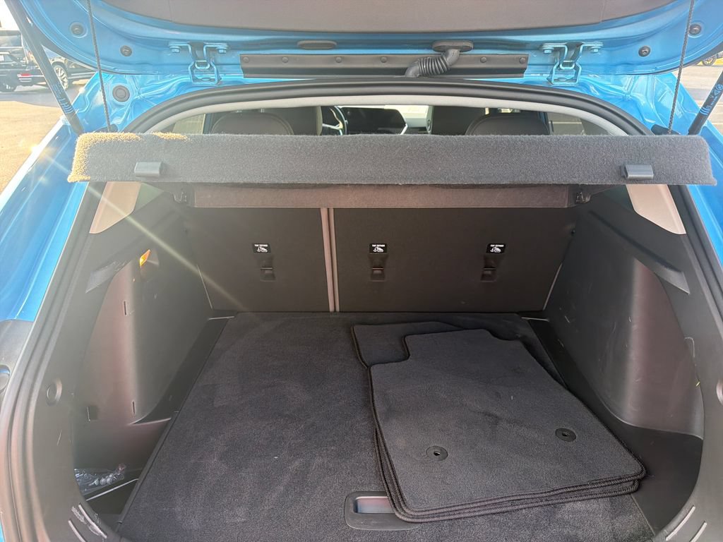 Used 2025 Chevrolet Trax ACTIV FWD image 9