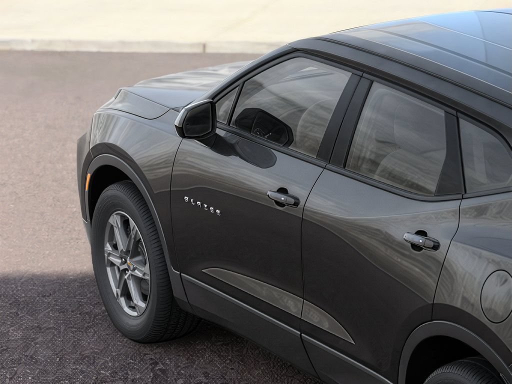 New 2026 Chevrolet Blazer LT FWD image 2