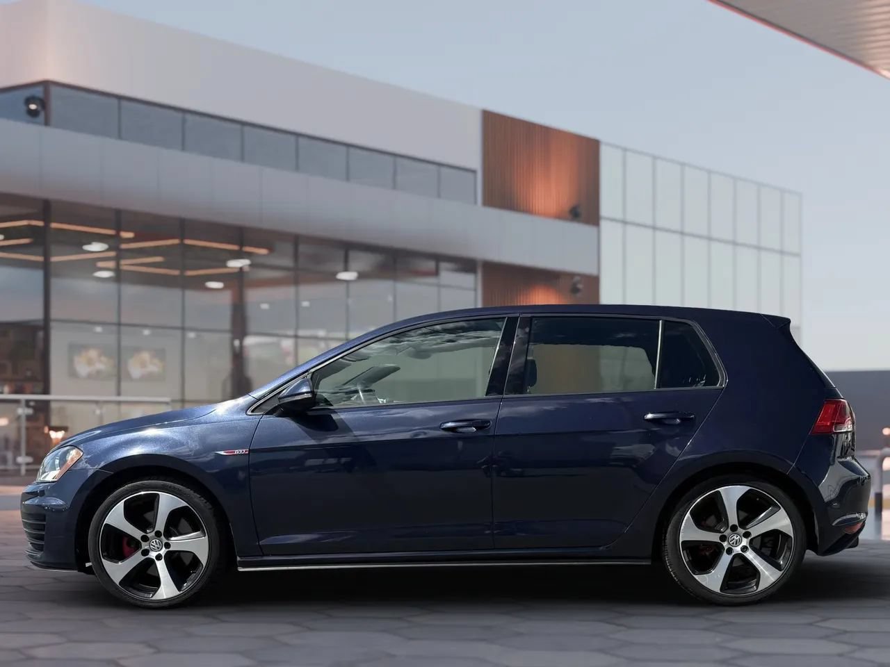 Used 2016 Volkswagen GTI S FWD image 5
