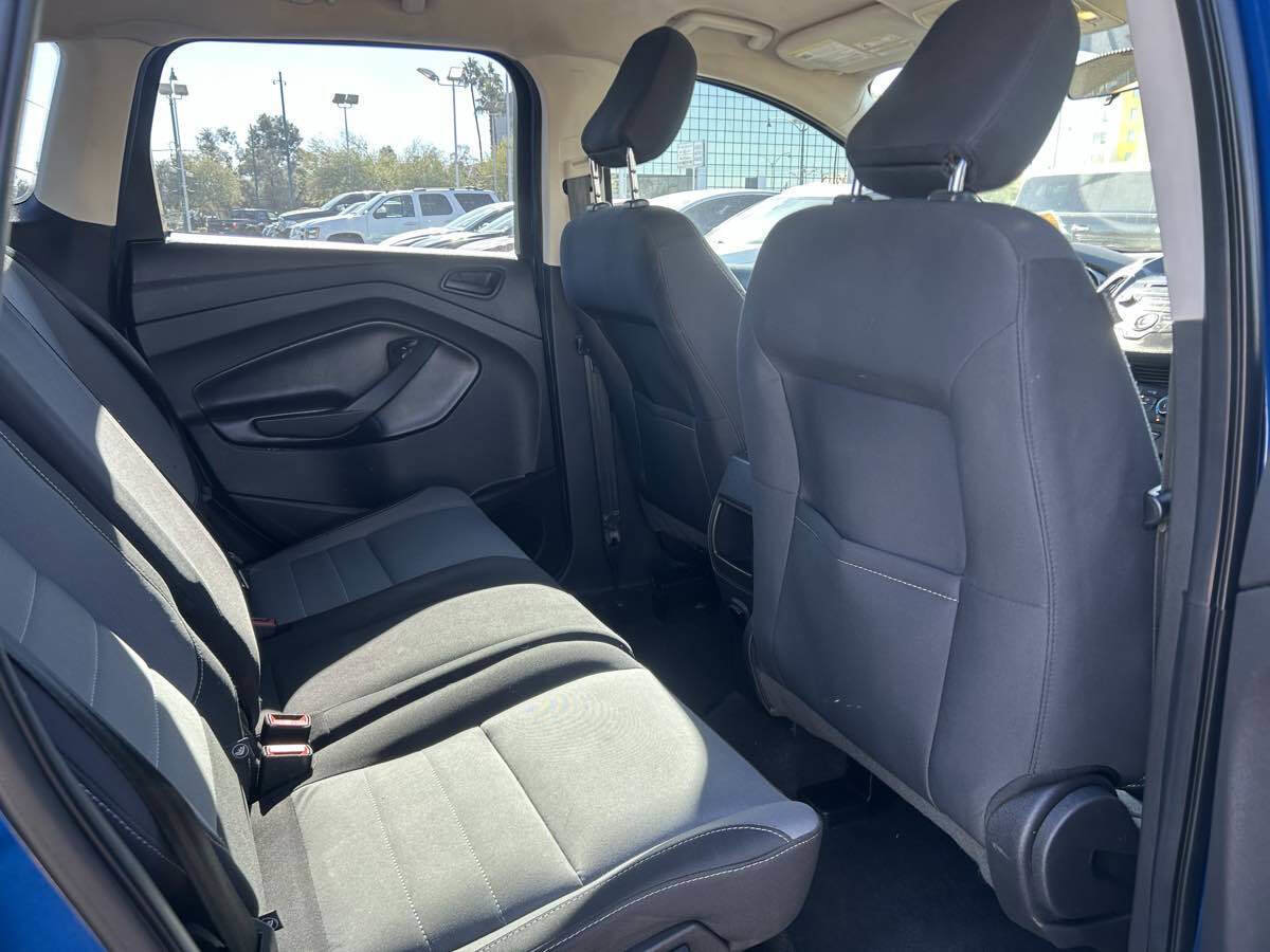 Used 2018 Ford Escape S image 7