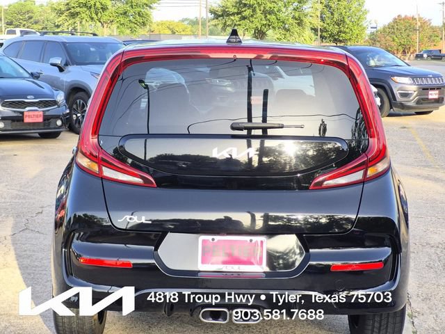 Certified 2022 Kia Soul Turbo FWD image 5