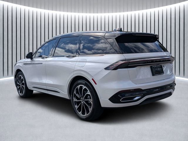 New 2026 Lincoln Nautilus Reserve image 5