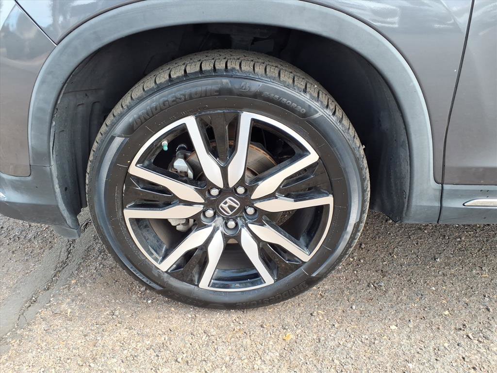 Used 2021 Honda Pilot Touring image 9