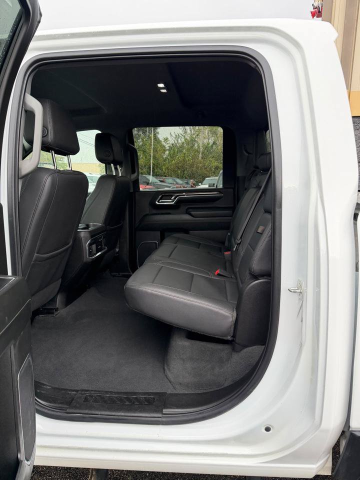 Used 2024 Chevrolet Silverado 2500 LTZ w/ LTZ Plus Package AWD/4WD image 18