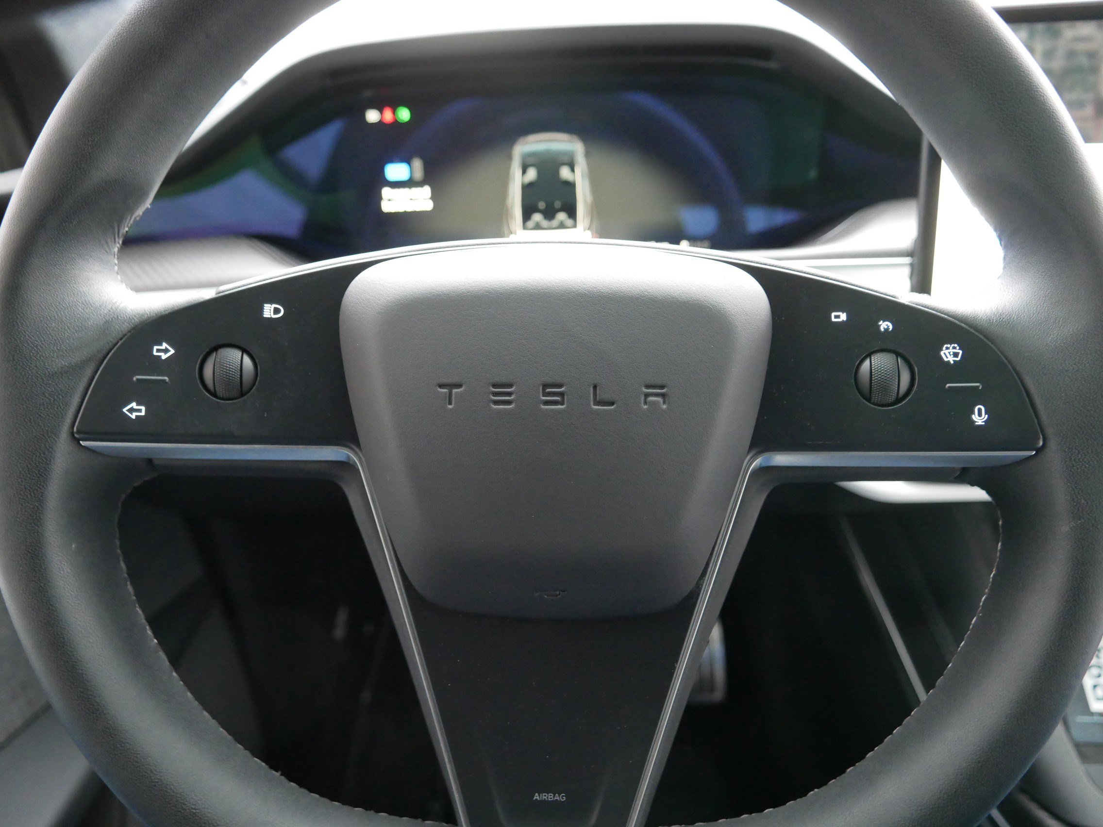 Used 2024 Tesla Model X Plaid image 25