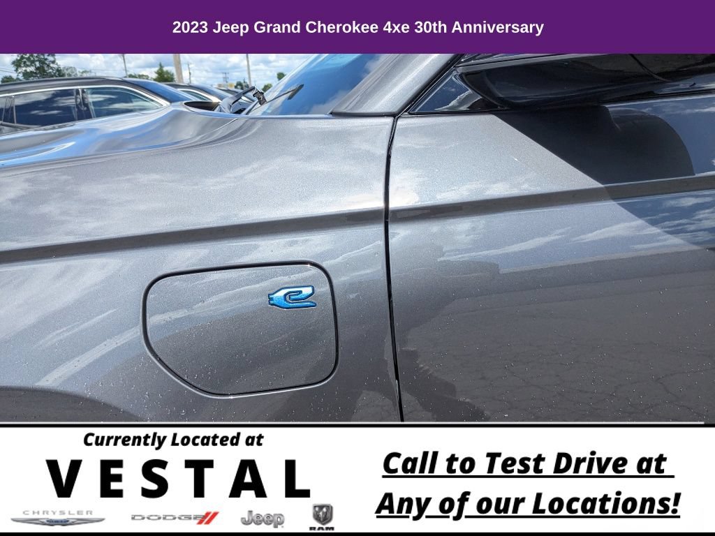 New 2023 Jeep Grand Cherokee 30th Anniversary AWD/4WD image 35