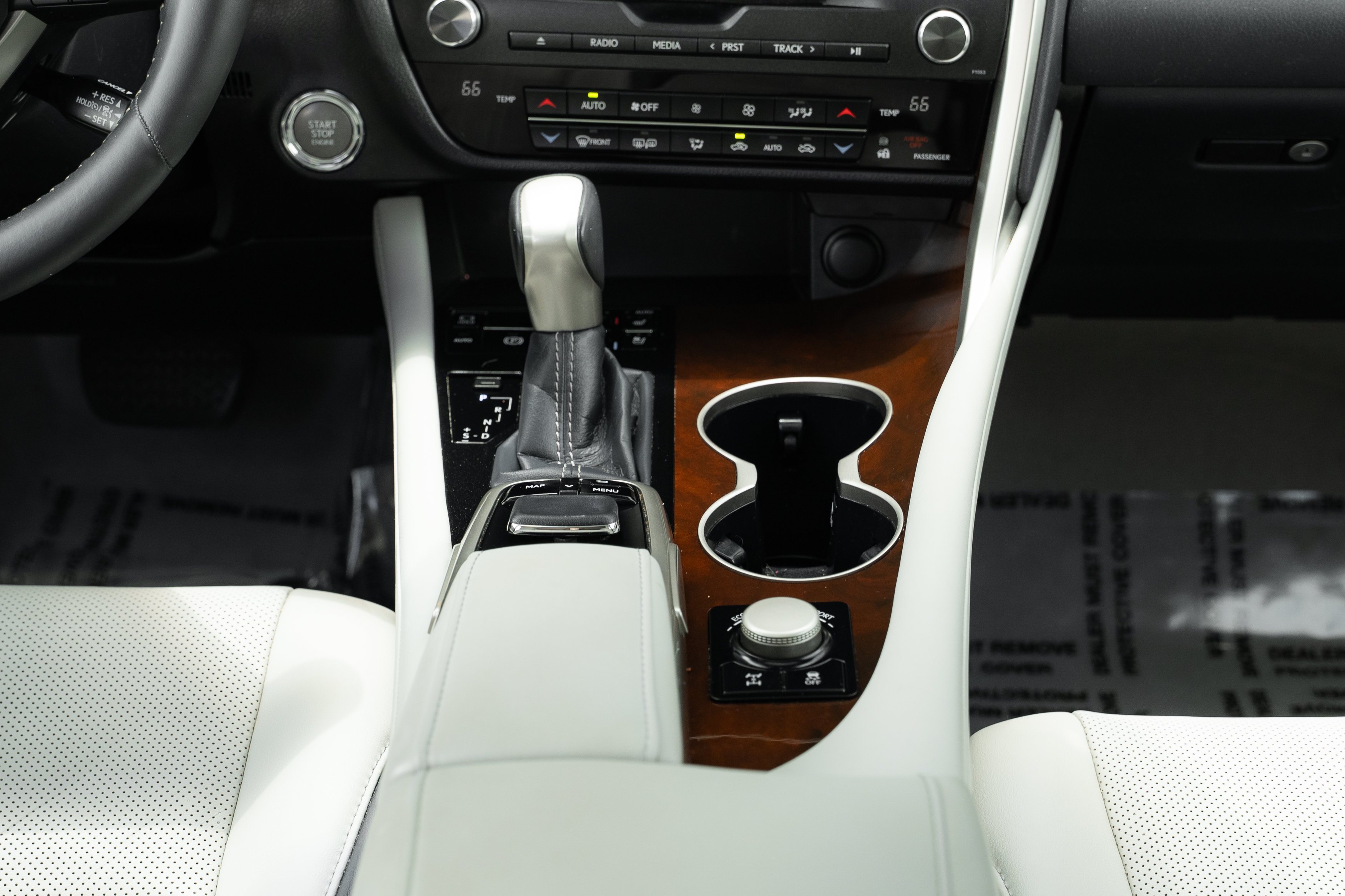 Used 2017 Lexus RX 350 AWD w/ Premium Package image 19