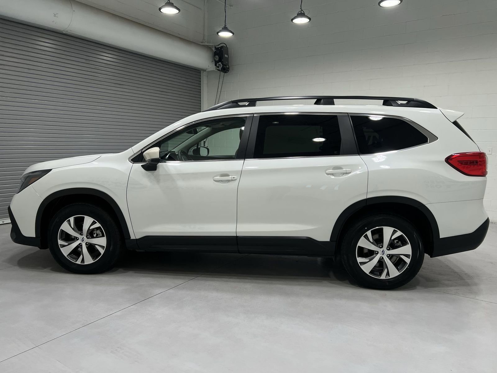 Certified 2025 Subaru Ascent Premium image 5