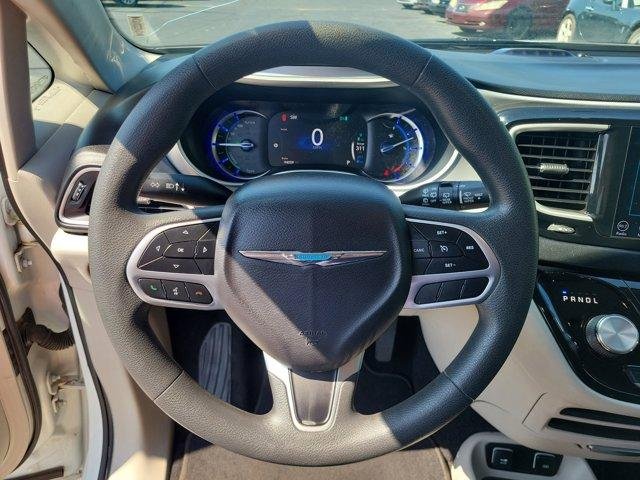 Used 2018 Chrysler Pacifica Touring Plus image 23