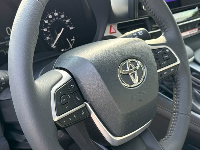 New 2026 Toyota Sienna XLE FWD image 29