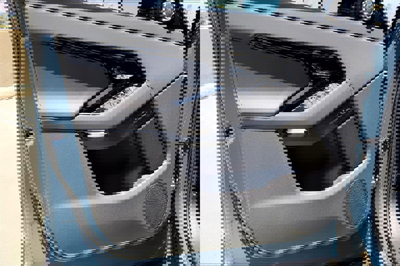 New 2026 Land Rover Range Rover Evoque S image 11