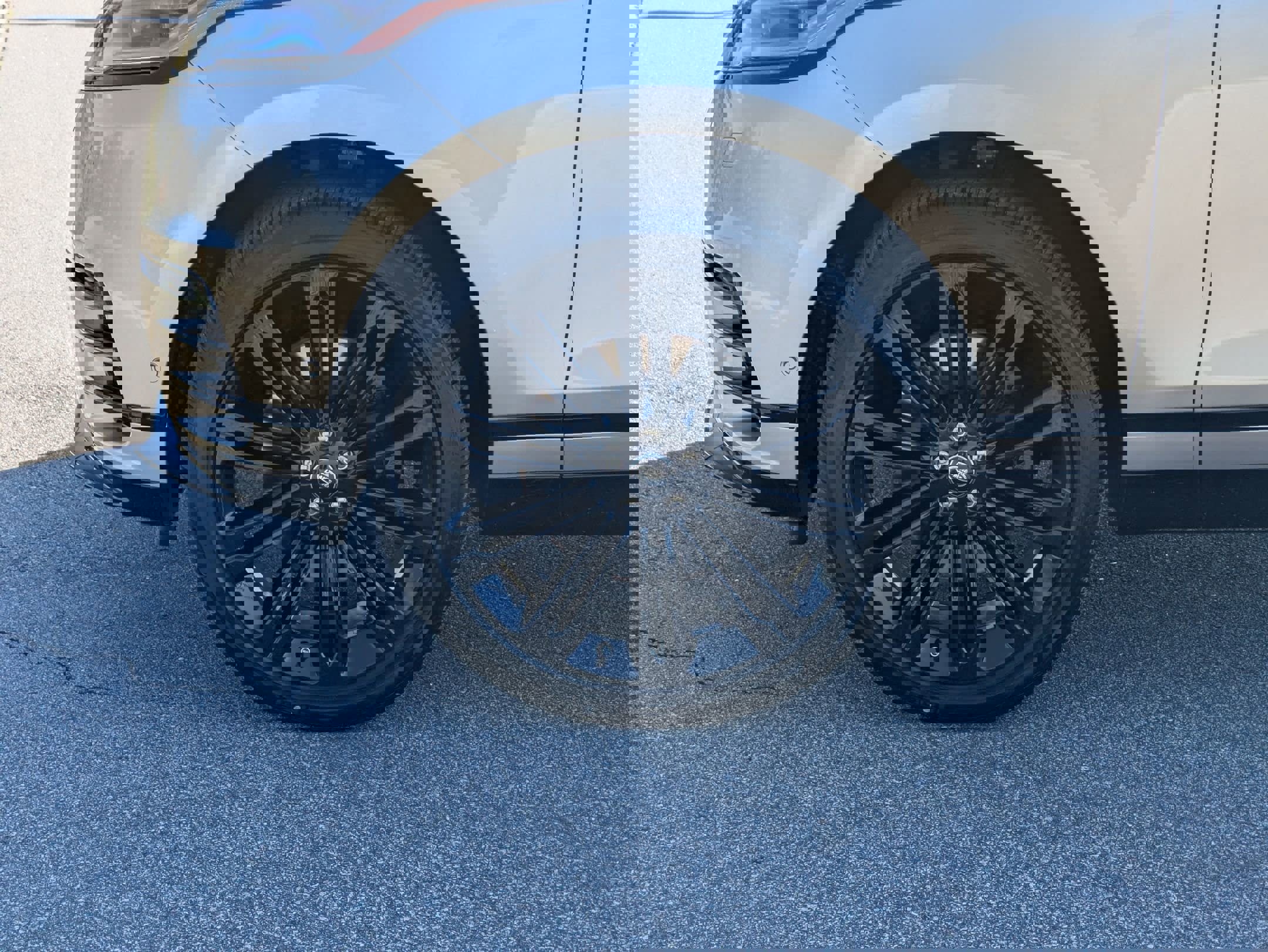 New 2026 Land Rover Range Rover Velar Dynamic SE AWD/4WD image 34