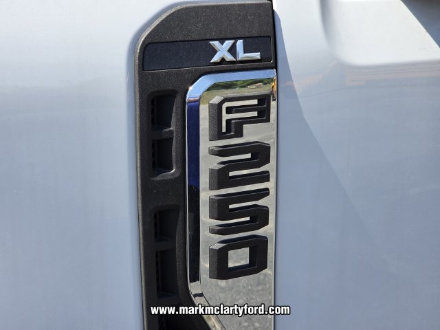 New 2026 Ford F250 XL w/ XL Chrome Package AWD/4WD image 14