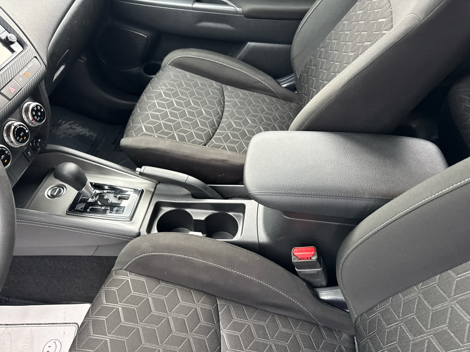 Used 2024 Mitsubishi Outlander Sport ES AWD/4WD image 19