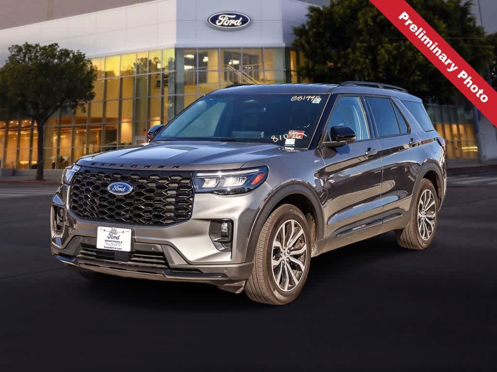 Certified 2025 Ford Explorer ST-Line RWD image 1