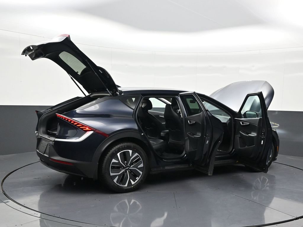 Used 2022 Kia EV6 Light image 33