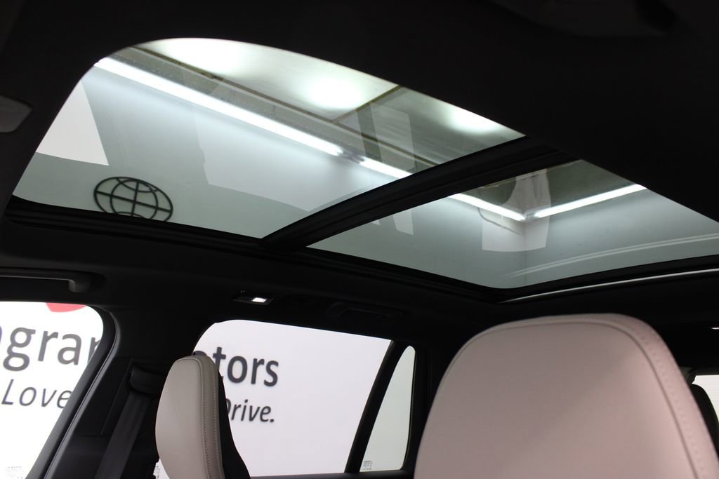 New 2026 Volvo XC90 B6 Plus w/ Protection Package Premier image 13