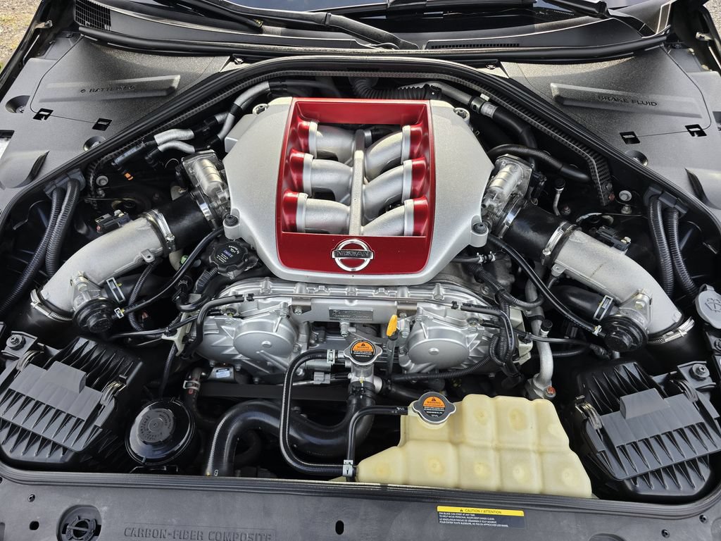Used 2015 Nissan GT-R Black Edition AWD/4WD image 16